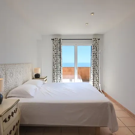 Casa Marbello - *