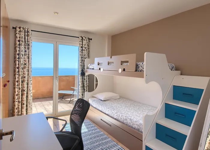 Casa Marbello - *