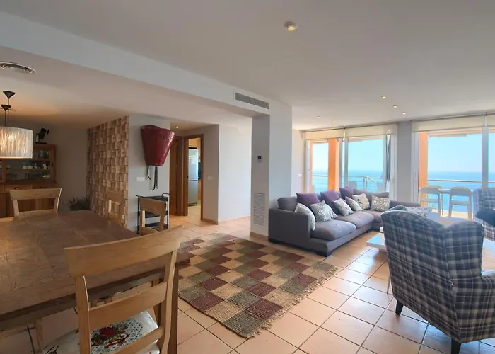 Feriehus Casa Marbello - *