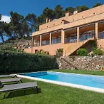 Casa Marbello - *