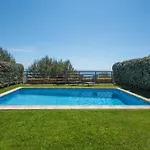Casa Marbello - *